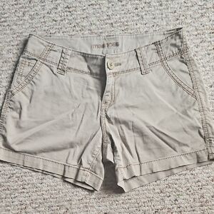 Maurices Women's Beige Cargo Shorts